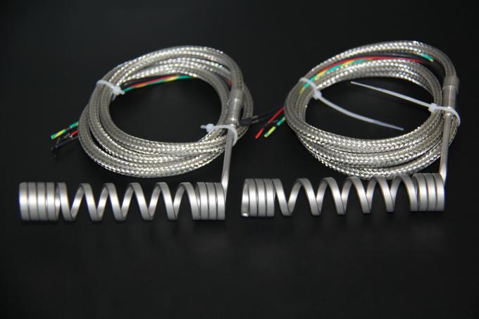 un tipo radiatori di bobina di Microtubular, stampaggio ad iniezione di 2,2 x 4,2 J caldo del corridore