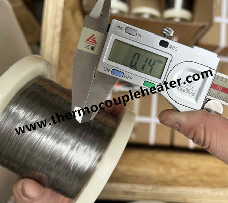 Filato di lega di alta resistenza 0Cr25Al5 filo rotondo sottile diametro 0,15 mm 80 Ohm/metro