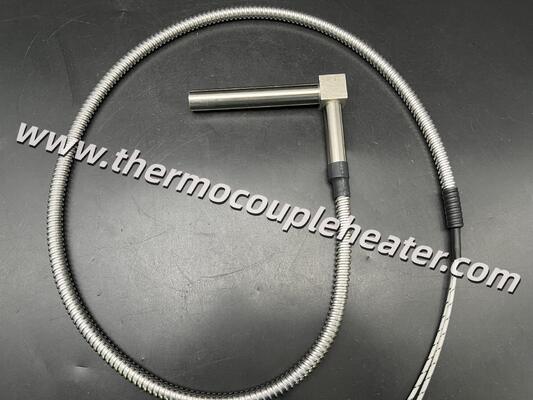 Riscaldamento ottimizzato per lo spazio: cartuccia riscaldante ad angolo retto di 90° con giunzione a cubo in acciaio